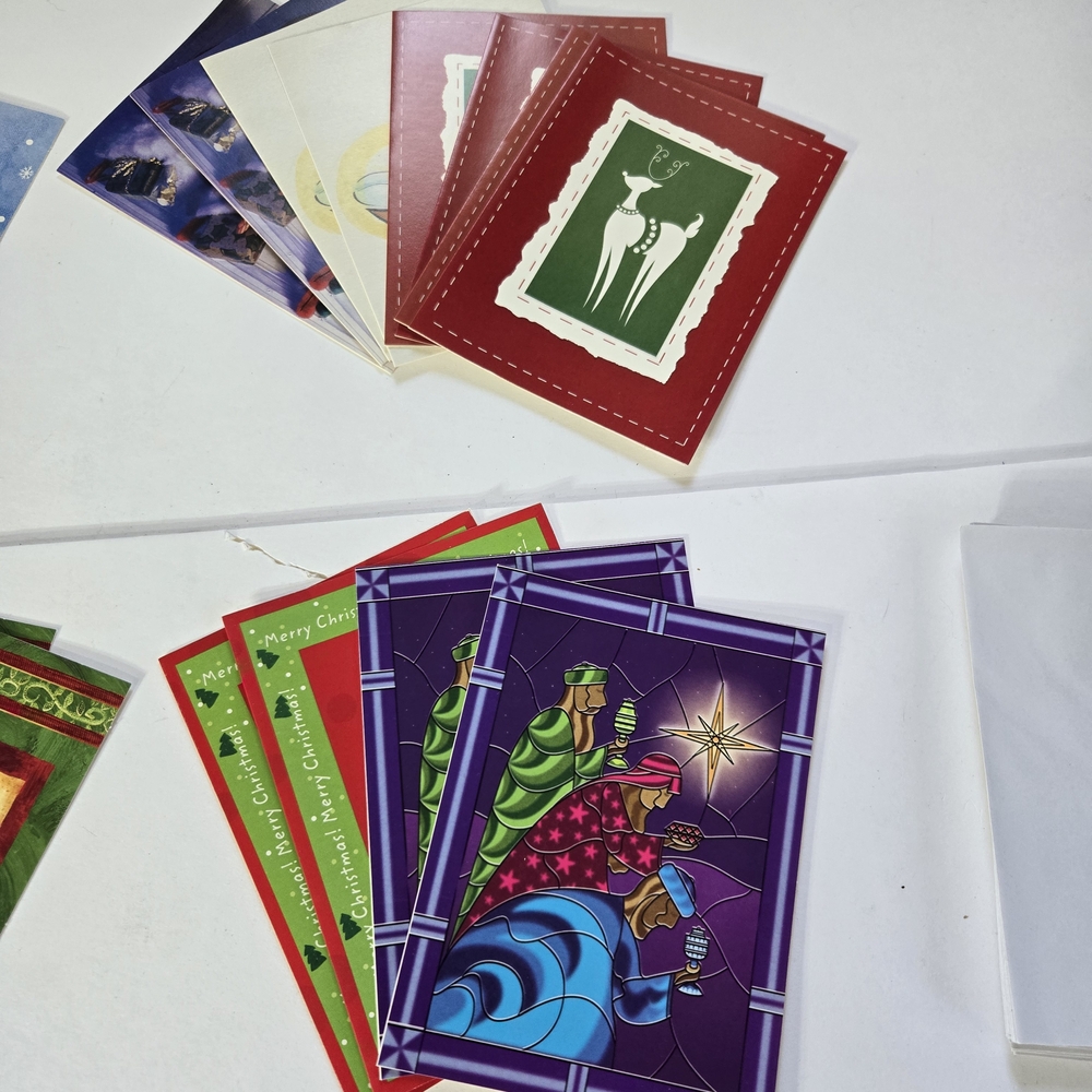 Vintage Holiday Style Christmas Cards with Envelopes - Picture 4 of 6